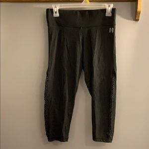 Victoria’s Secret Cropped Leggings